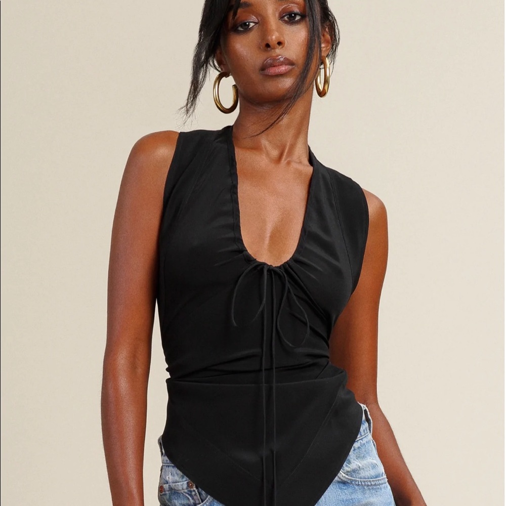 Orseund Iris Halter Tie Top